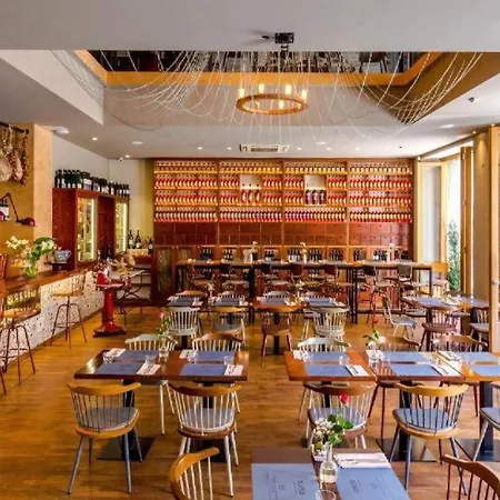 Fortuna Luxury 1 Bed & Breakfast Split