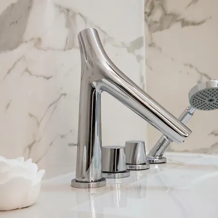 Fortuna Luxury 1 Bed & Breakfast 4*