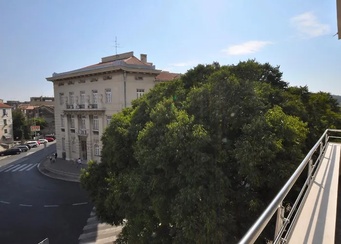 Nocleg ze śniadaniem Fortuna Luxury 1 4*