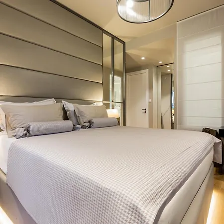 فندق مبيت وإفطار Fortuna Luxury 1 4*